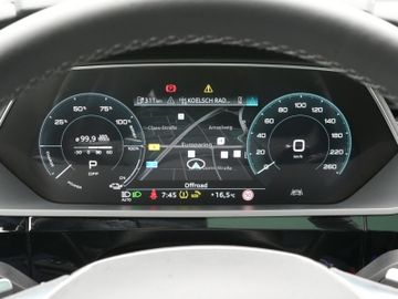 Audi Q8 - 7