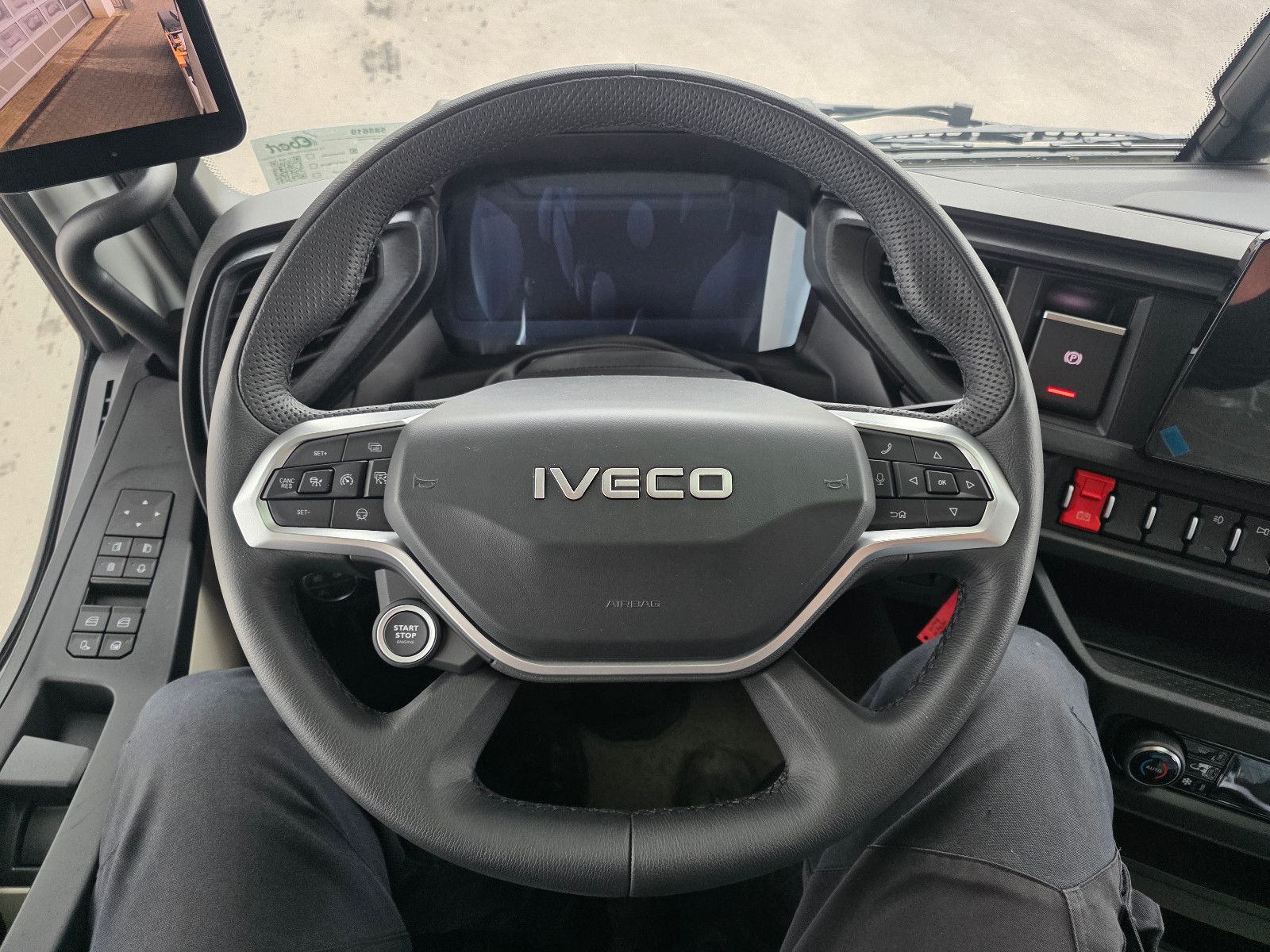 Fahrzeugabbildung Iveco AS440S58T/P, ADR Gefahrgut AT,EXII,EXIII,FL