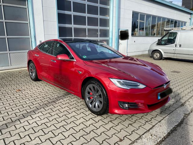 Tesla Model S Performance - MwSt ausweisbar