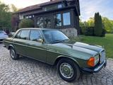Mercedes-Benz 300D W123 rostfrei Schalter 3.Hand! - Mercedes-Benz 300 300d mit Diesel-Antrieb