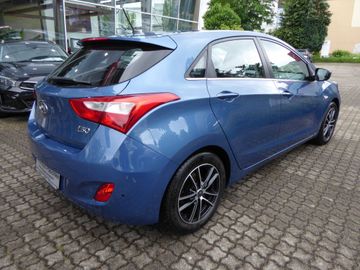 Hyundai i30 blue 1.4 Trend