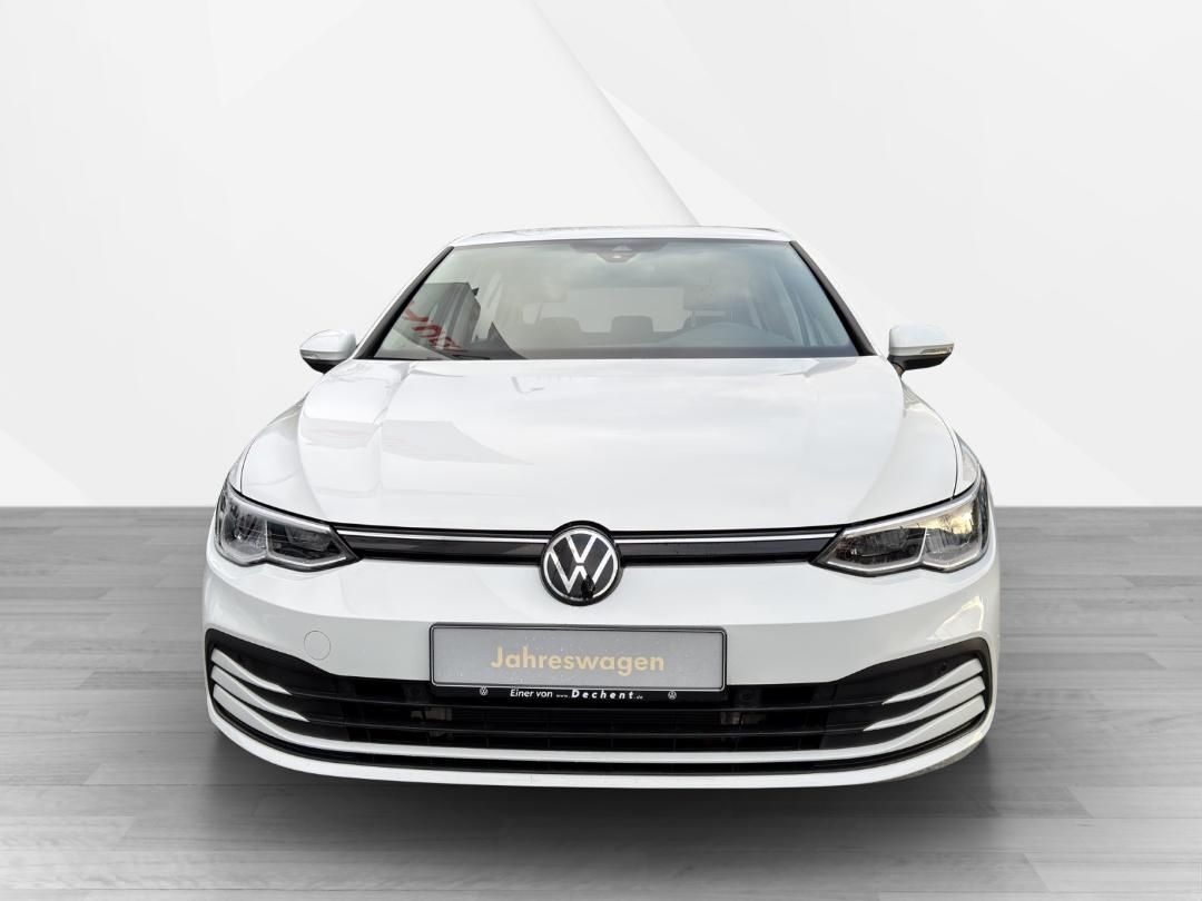 Fahrzeugabbildung Volkswagen Golf Life VIII 1.5 TSI,RearView,Climatronic,SH,L