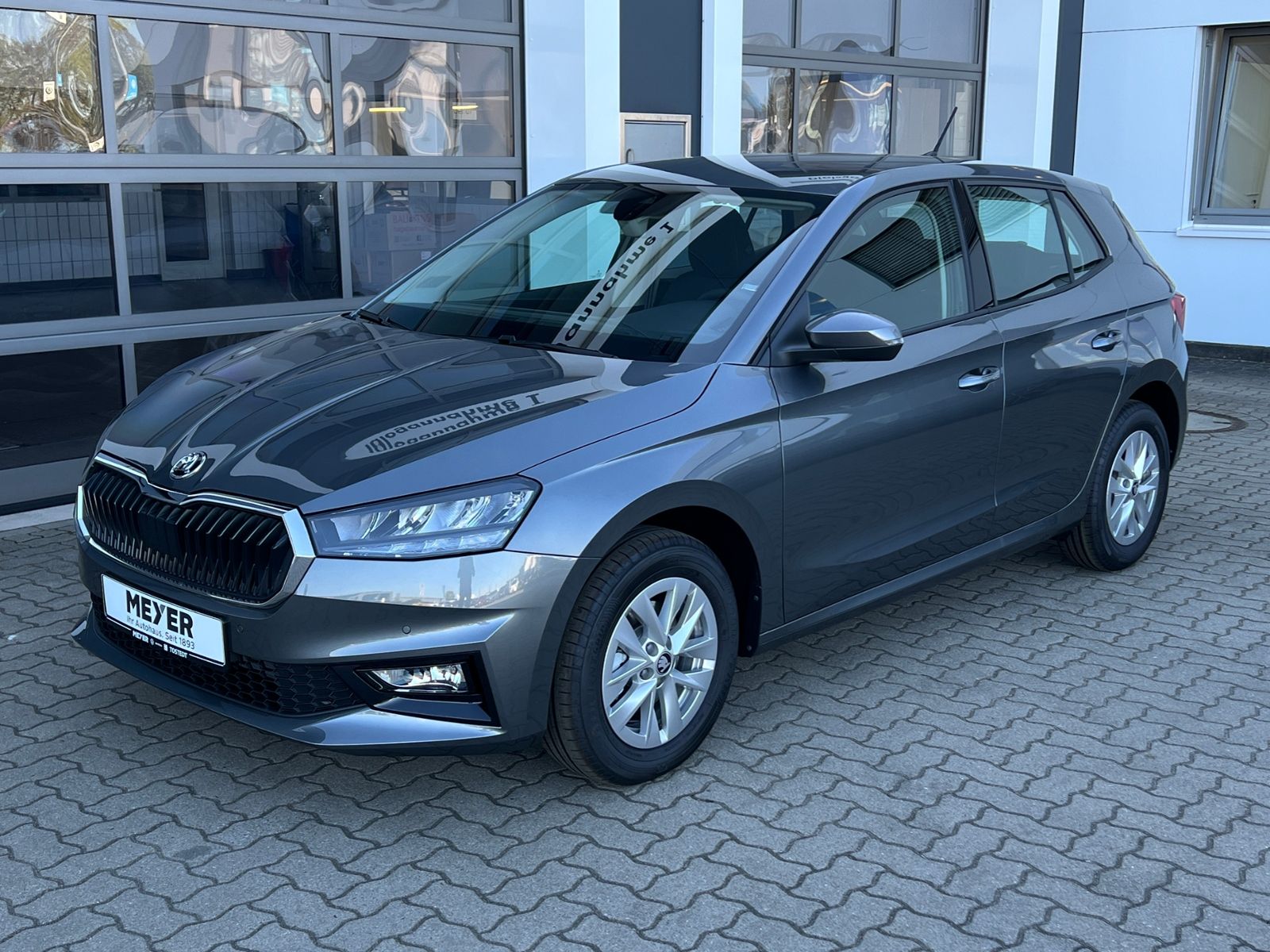 Fahrzeugabbildung SKODA Fabia Selection 1.0 TSI DSG *LED, KESSY, Rückfah