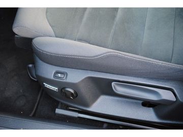 Fahrzeugabbildung Volkswagen Golf VII 1.6 Comfortline+AUTOMATIK+MASSAGE+NAVI+