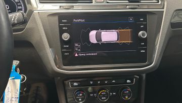 Volkswagen Tiguan - 11