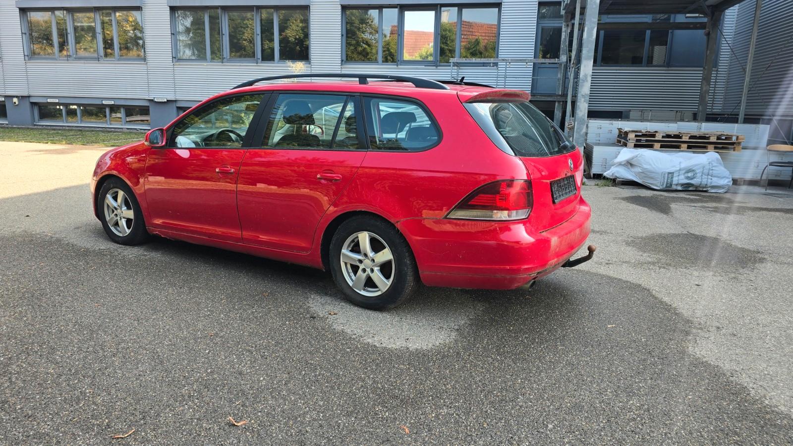Volkswagen Golf 2012 — engine 1.197 cm³, 105 HP (77kW)