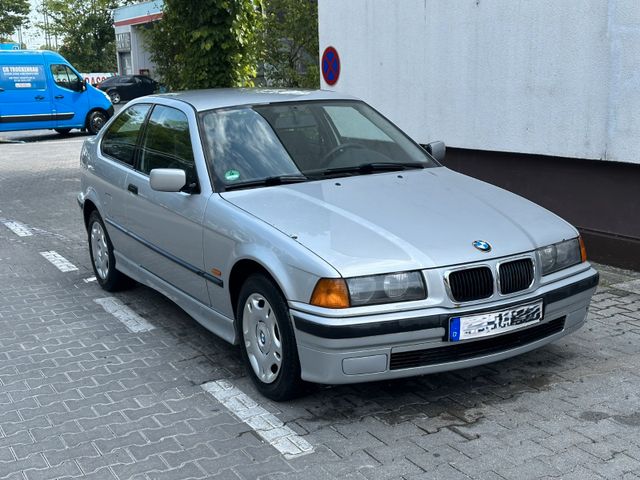 BMW 316i Compact Exclusiv Edition *Wenig KM*KLIMA