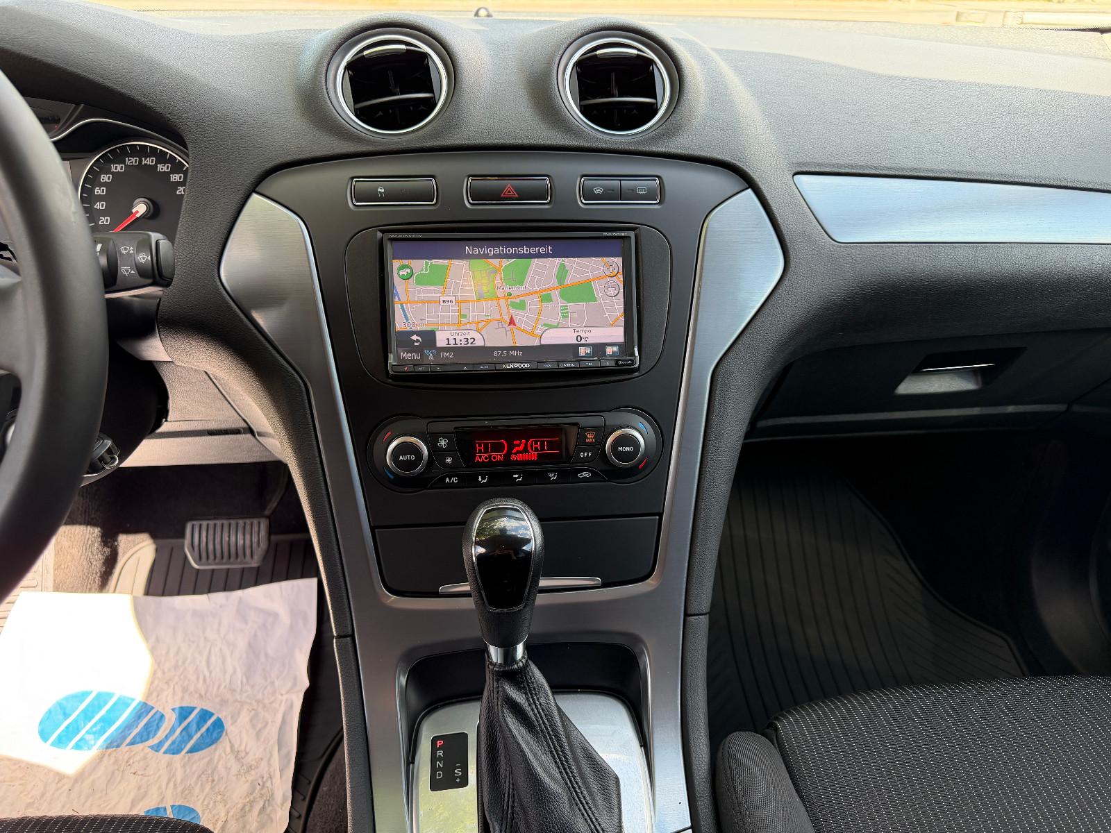 Ford Mondeo 2012 — photo 12