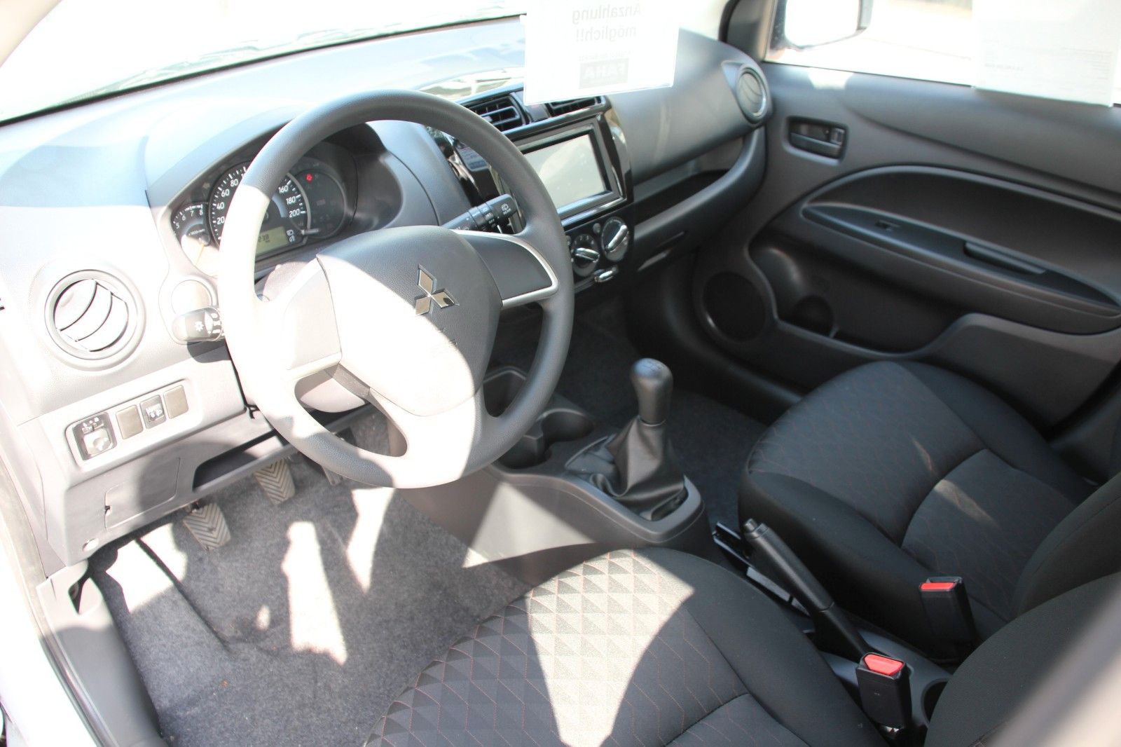 Fahrzeugabbildung Mitsubishi Space Star Select