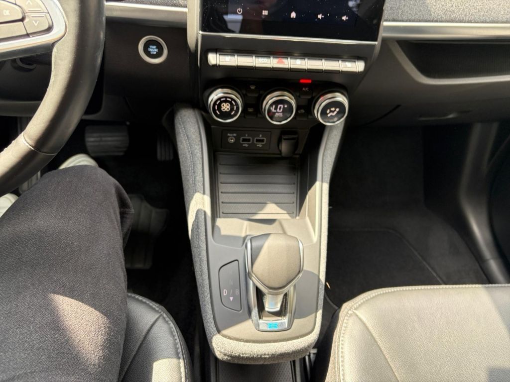 RENAULT ZOE (mit Batterie) Z.E. 50 INTENS RENAULT ZOE (mit Batterie) Z.E. 50 INTENS