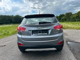 Hyundai ix35 5-Star Edition 1.6 2WD Klima Radio - Hyundai ix35 Gebrauchtwagen in Mülheim (Ruhr)