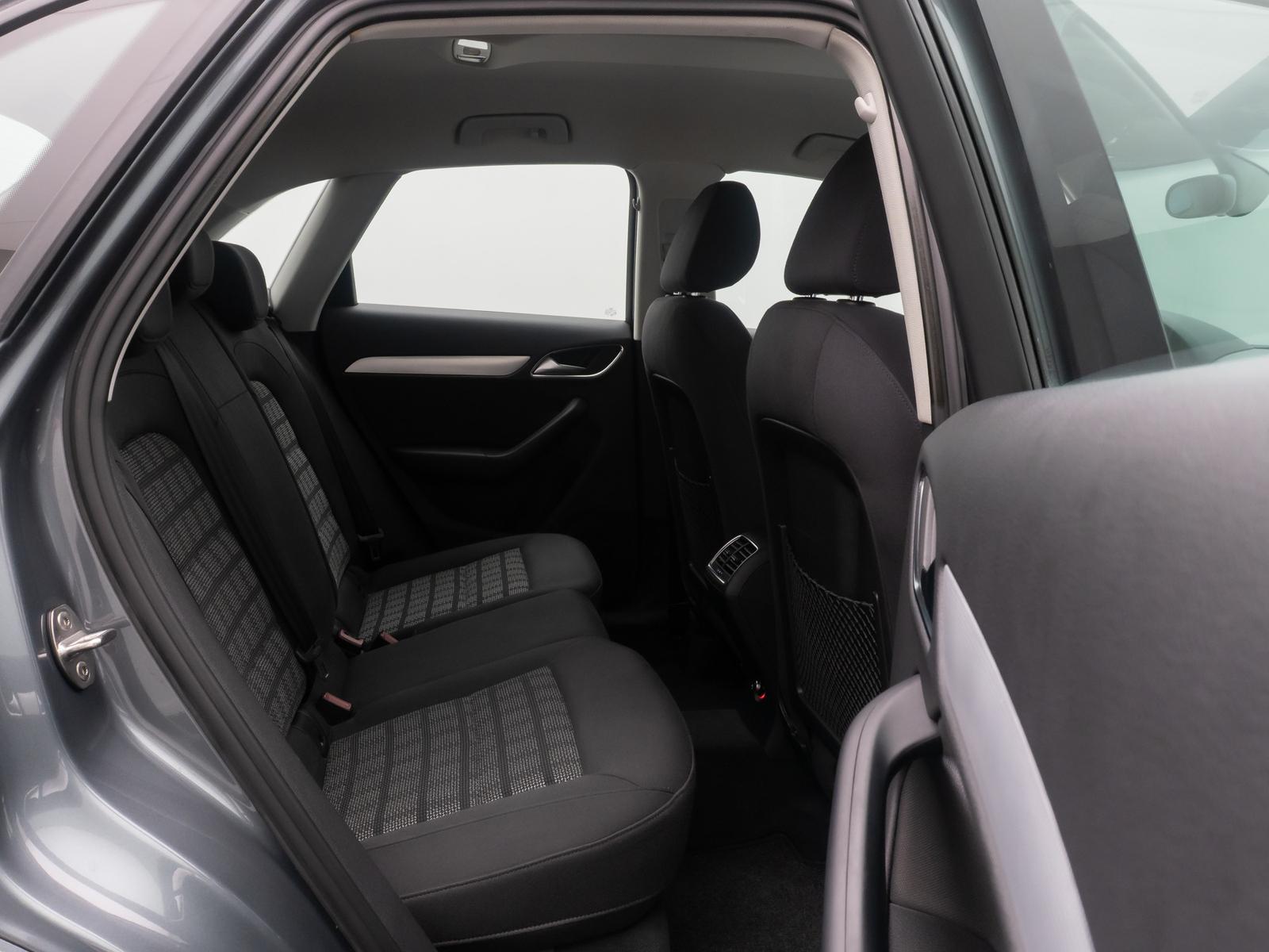 Audi Q3 1.4 S Line Tempomat PDC BiXenon Sportsitz 18"