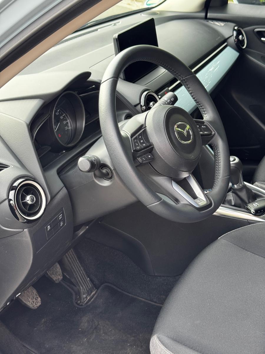 Mazda 2 e-SKYACTIV-G 90 M Center-Line NAV 1. Hand