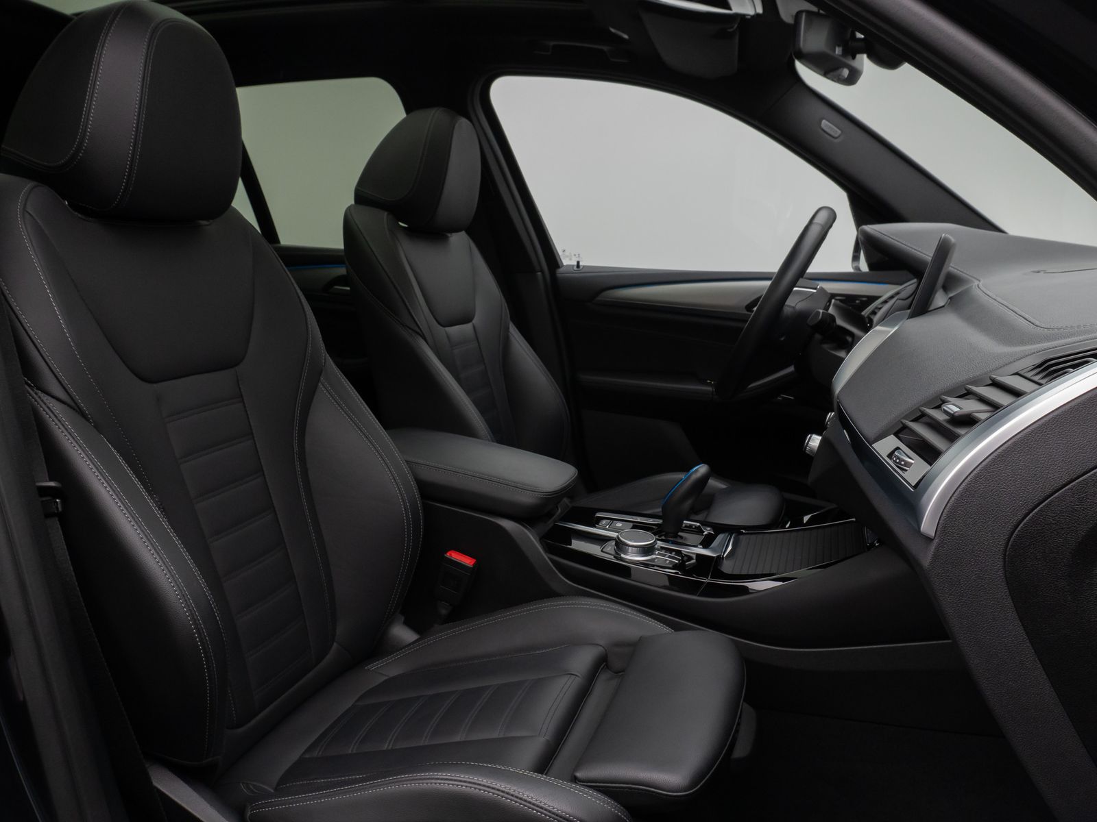 Fahrzeugabbildung BMW iX3 Impressive 360° H/K HUD DAB Panorama 20Zoll