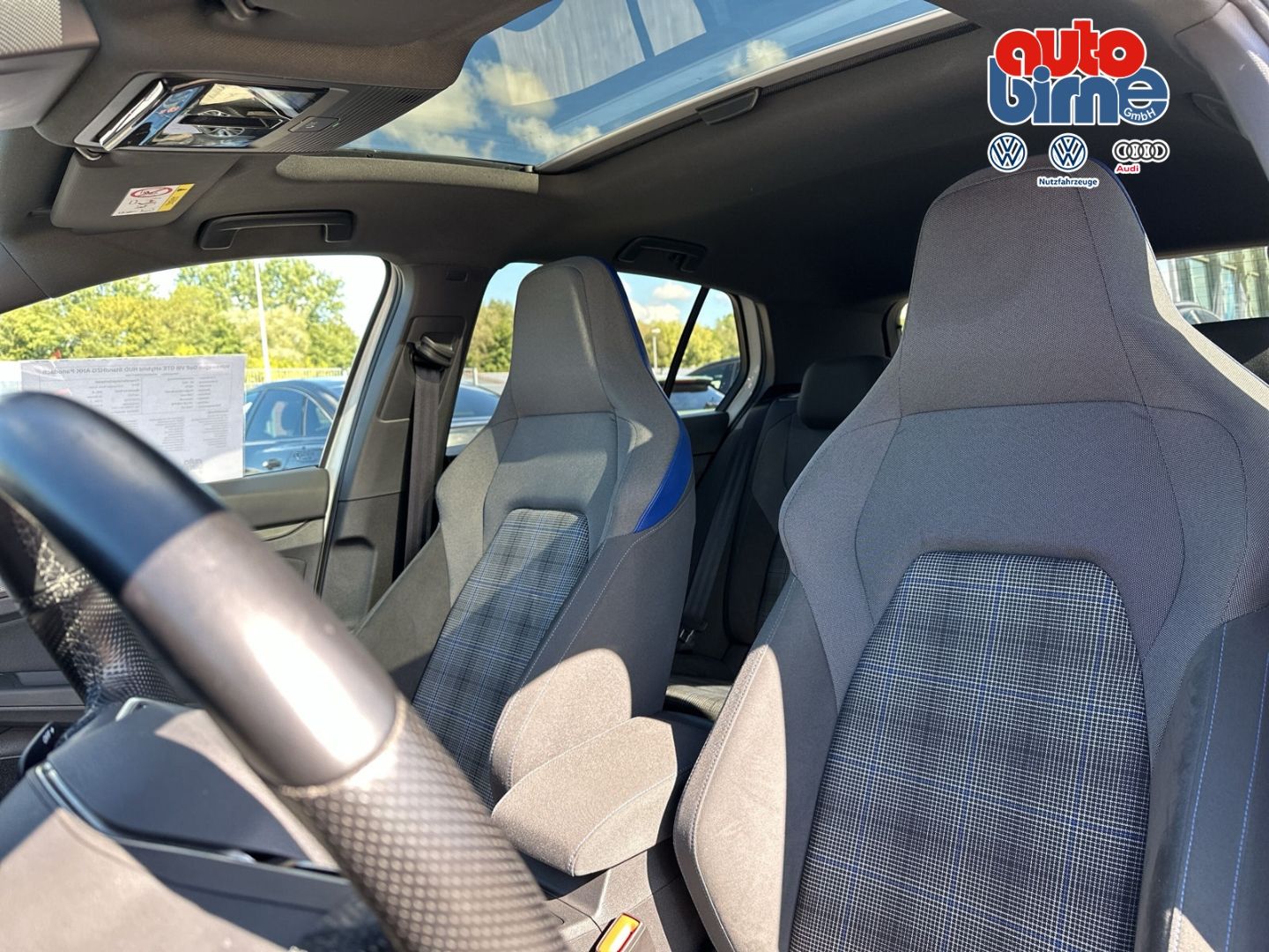 Golf VIII GTE eHybrid HUD StandHZG AHK Panodach