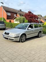 Skoda Škoda Octavia 2,0 L TÜV 3/2028 - gebrauchte Skoda Octavia aus dem Jahr 2002