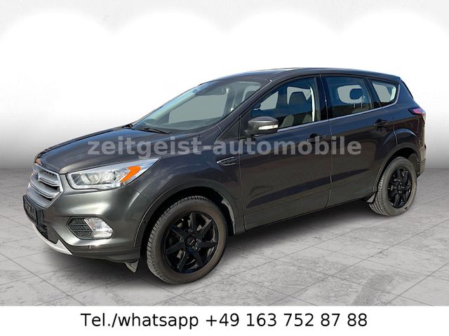 Ford Kuga Titanium*M&S*TÜV & SERVICE NEU*GARANTIE