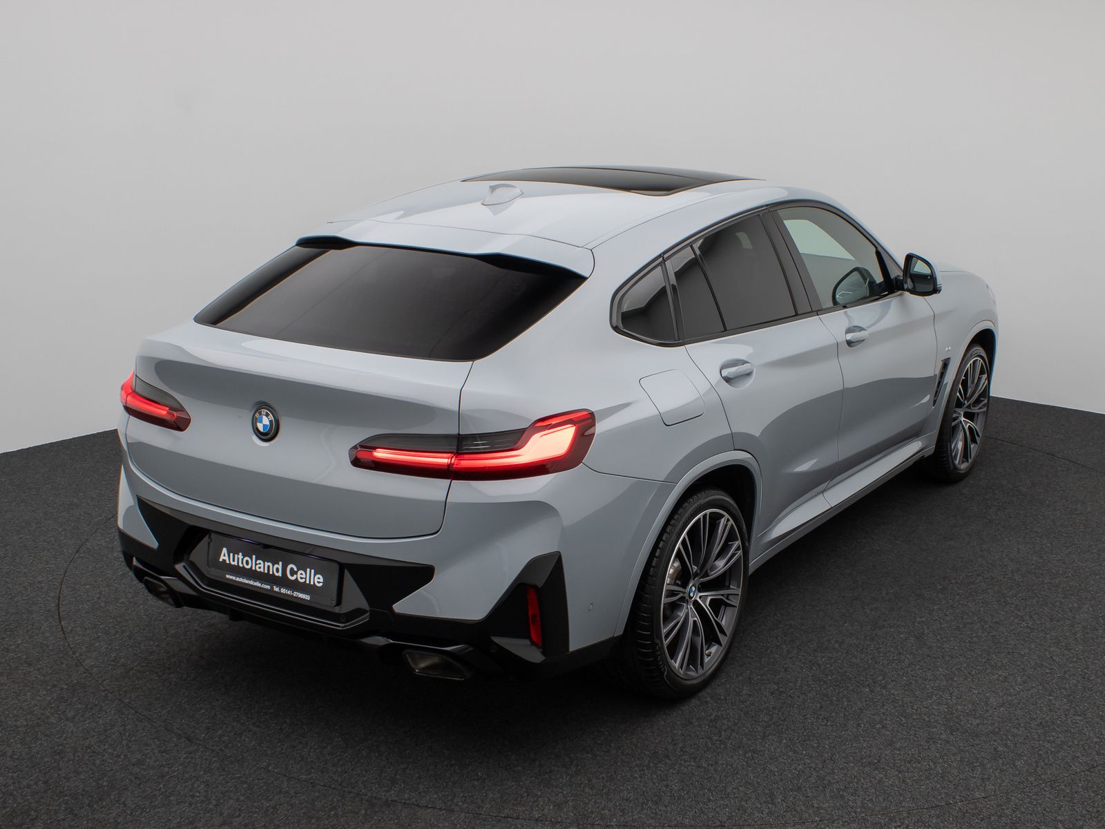 Fahrzeugabbildung BMW X4 xD30d M Sport Laser Panorama 360°HUD DAB HiFi