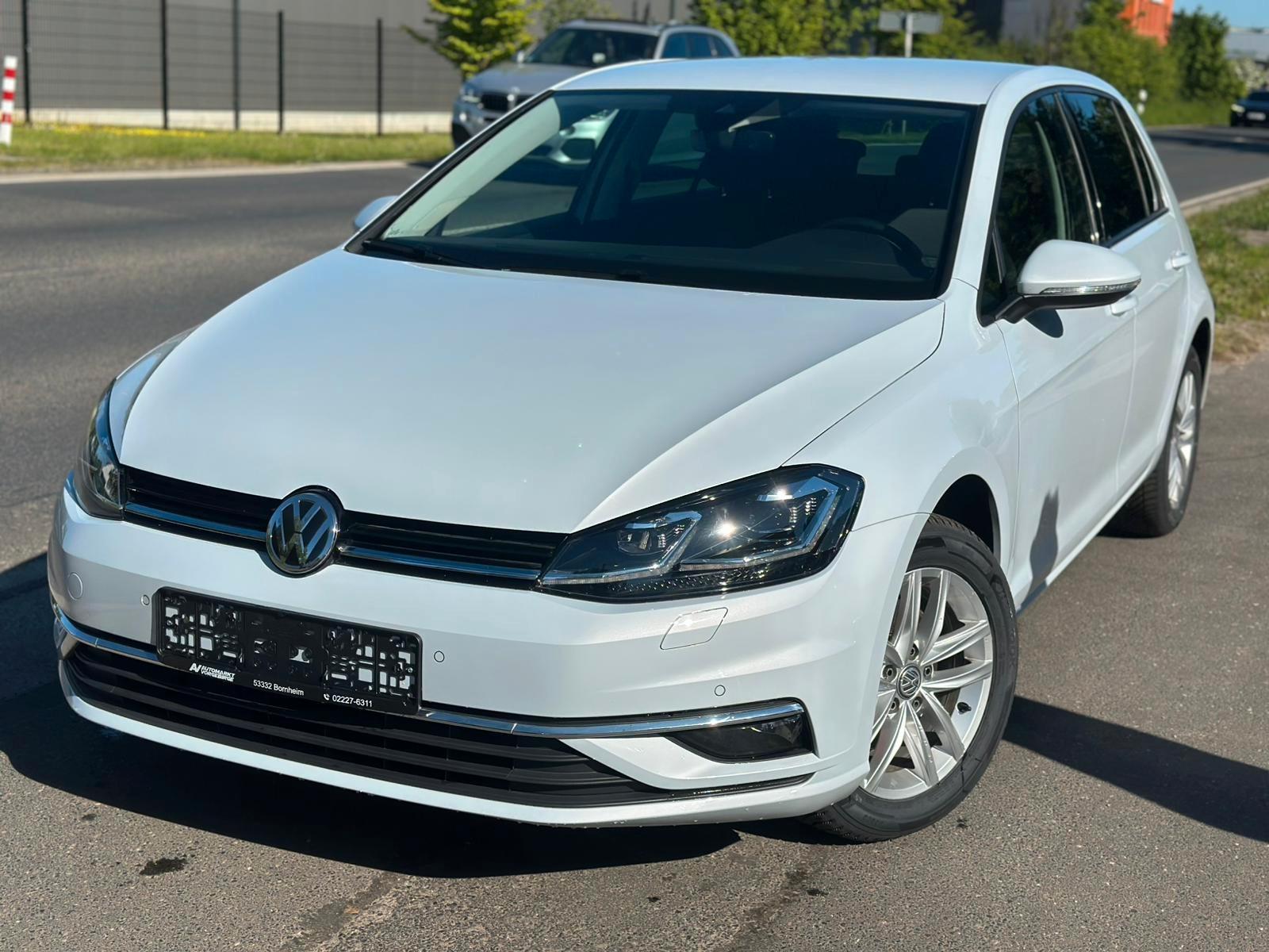 Volkswagen Golf VII Comfortline *ACC*MATRIX-LED*CARPLAY*