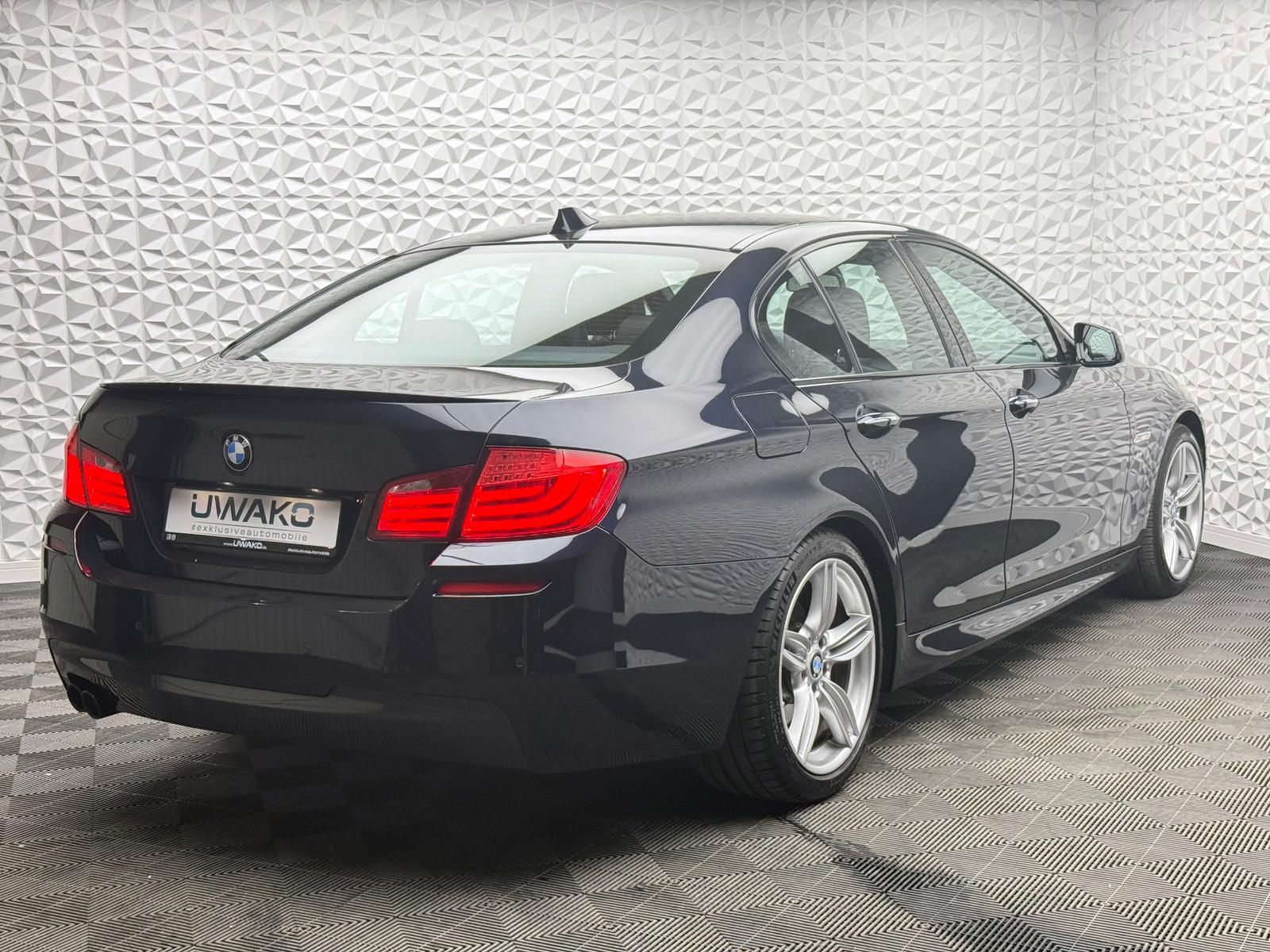 Fahrzeugabbildung BMW d M-PAKET/AUTOMATIK/SHADDOW/LED/AMBIENTE/PDC/NAV