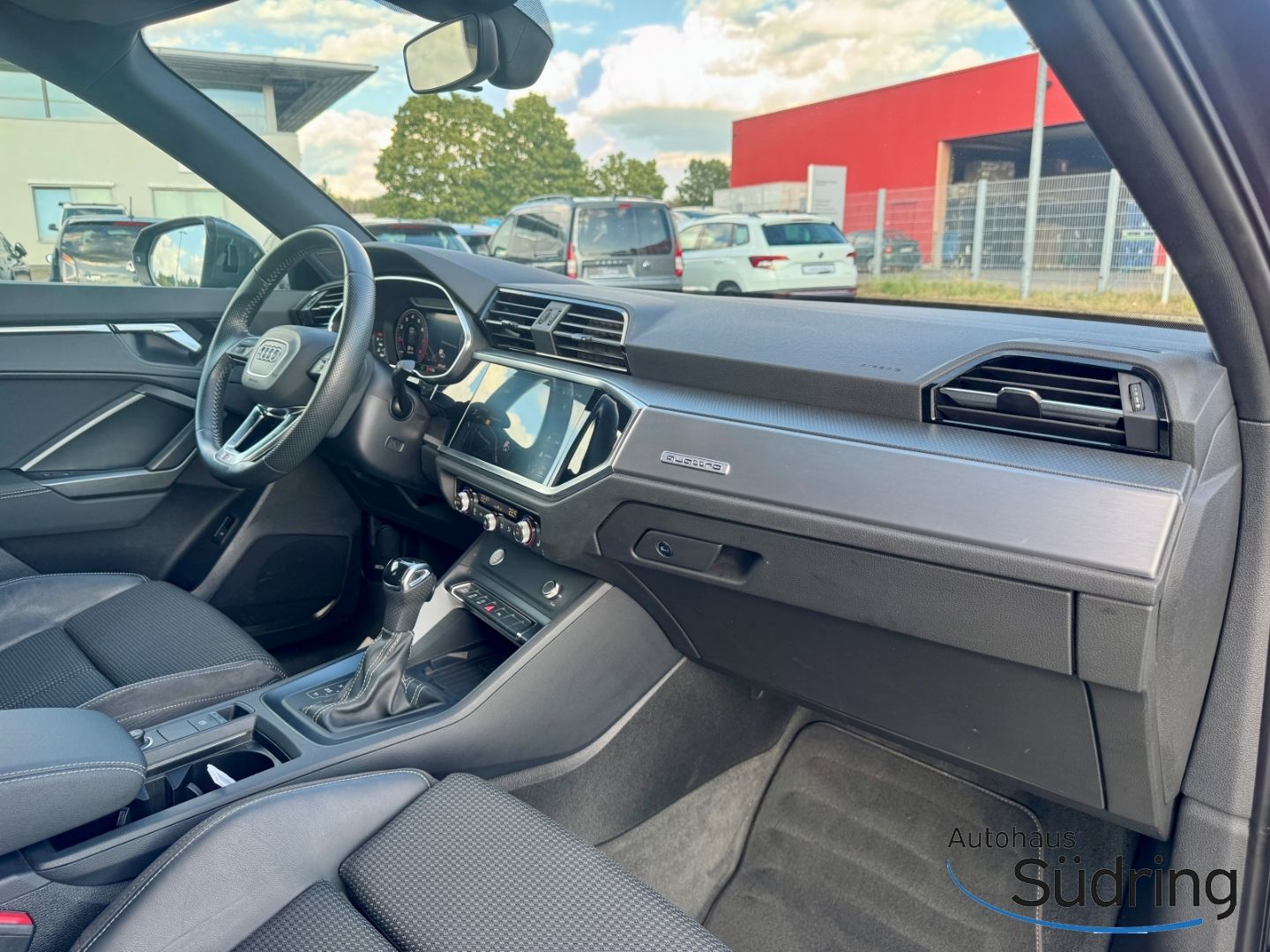 Q3 45 TFSI S-Line Quattro S-Tronic AHK Marix