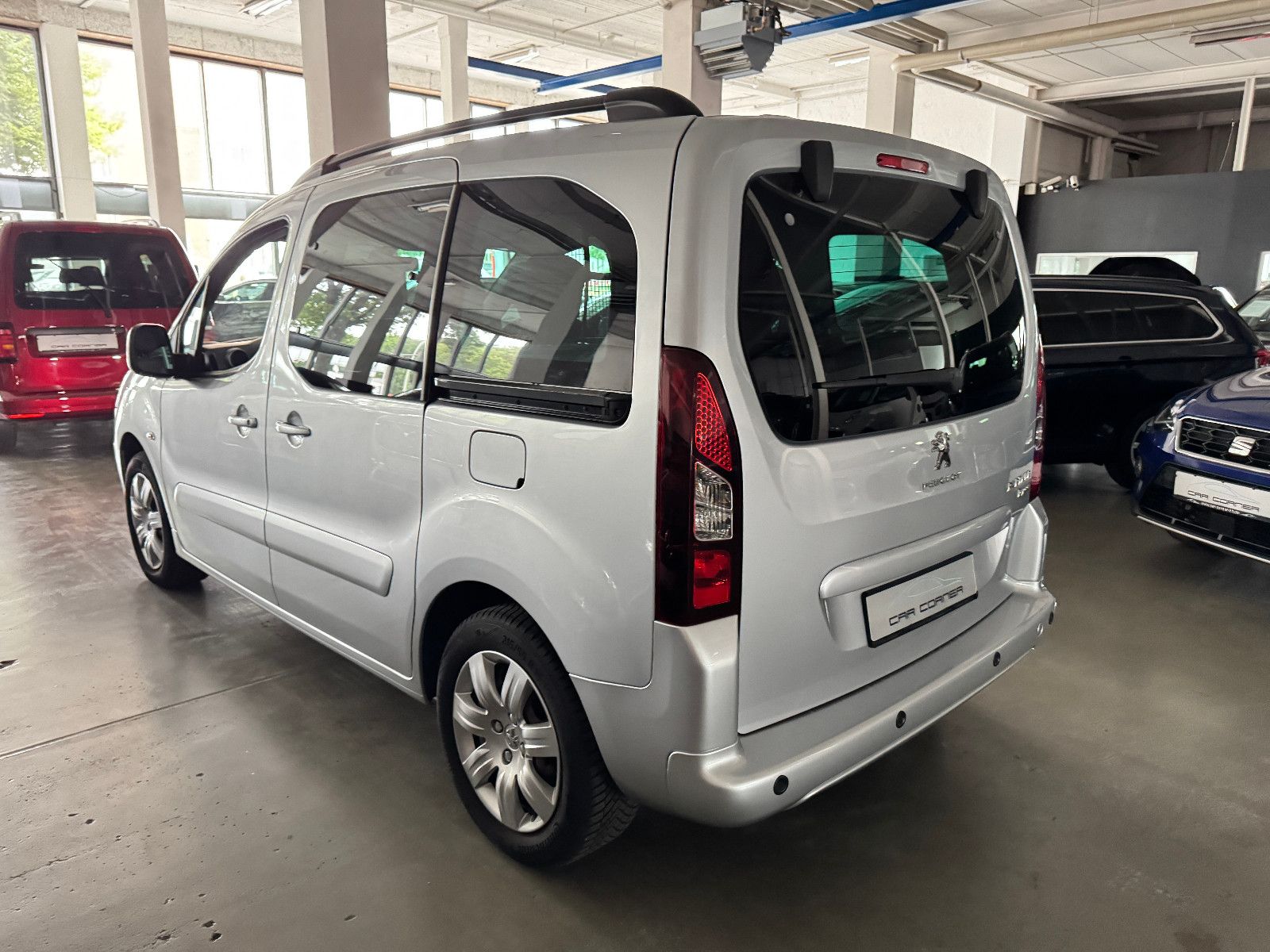 Fahrzeugabbildung Peugeot Partner Tepee 1.6 HDI ALLURE PDC SHZ KLIMA 2HAND