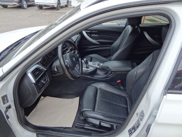 Fahrzeugabbildung BMW 320i xDrive M Sport Shadow/184PS/Navi/Leder/AHK/