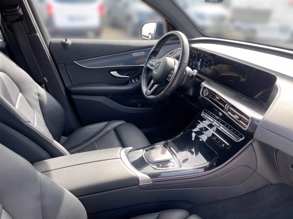 Mercedes-Benz EQC 400 4MATIC MBUX*Mbeam*AR*CarPlay*AUT*Distr