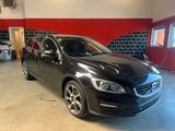 Volvo V60 D2 Kombi Kinetic - Volvo V60 in Köln