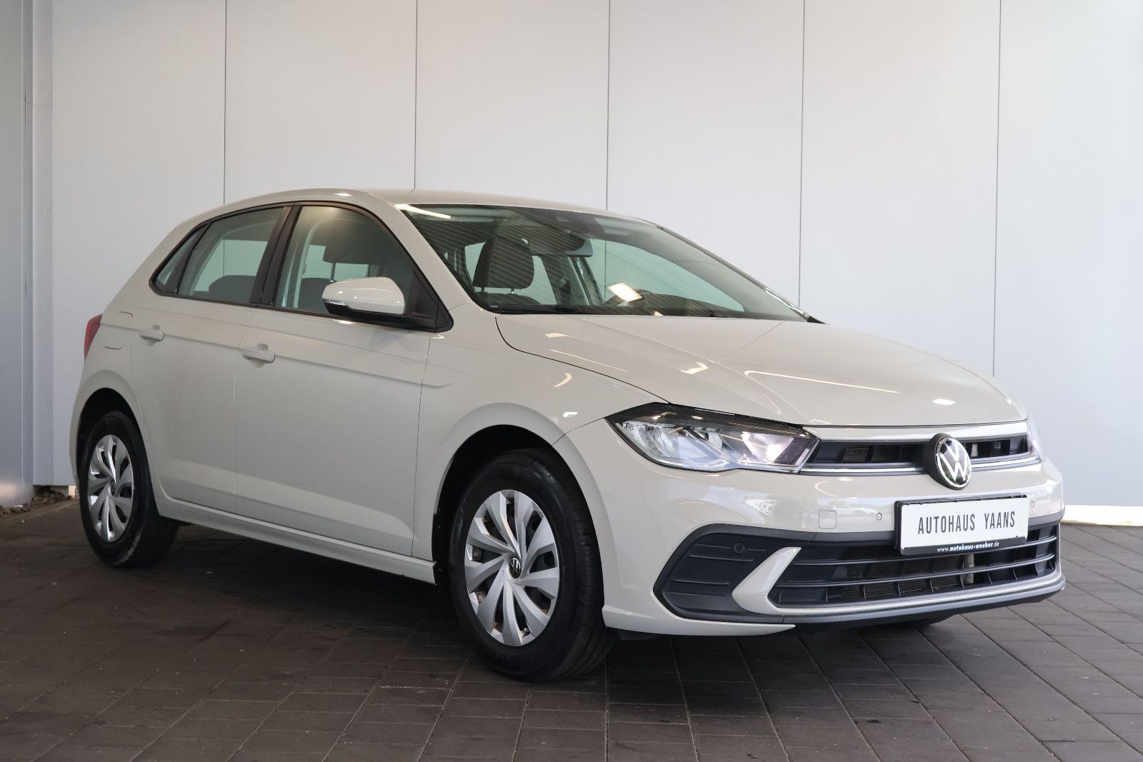 Volkswagen Polo VI 1.0 TSI Life AID+LANE+LED+CARPLAY+AHK imagem 3
