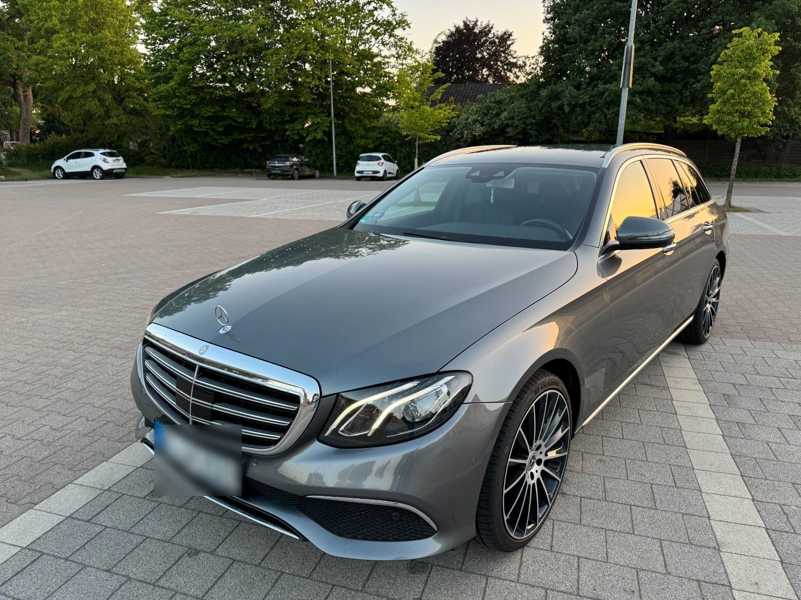 MERCEDES-BENZ Mercedes-Benz E 220 d Kombi/Exclusiv-Linie...