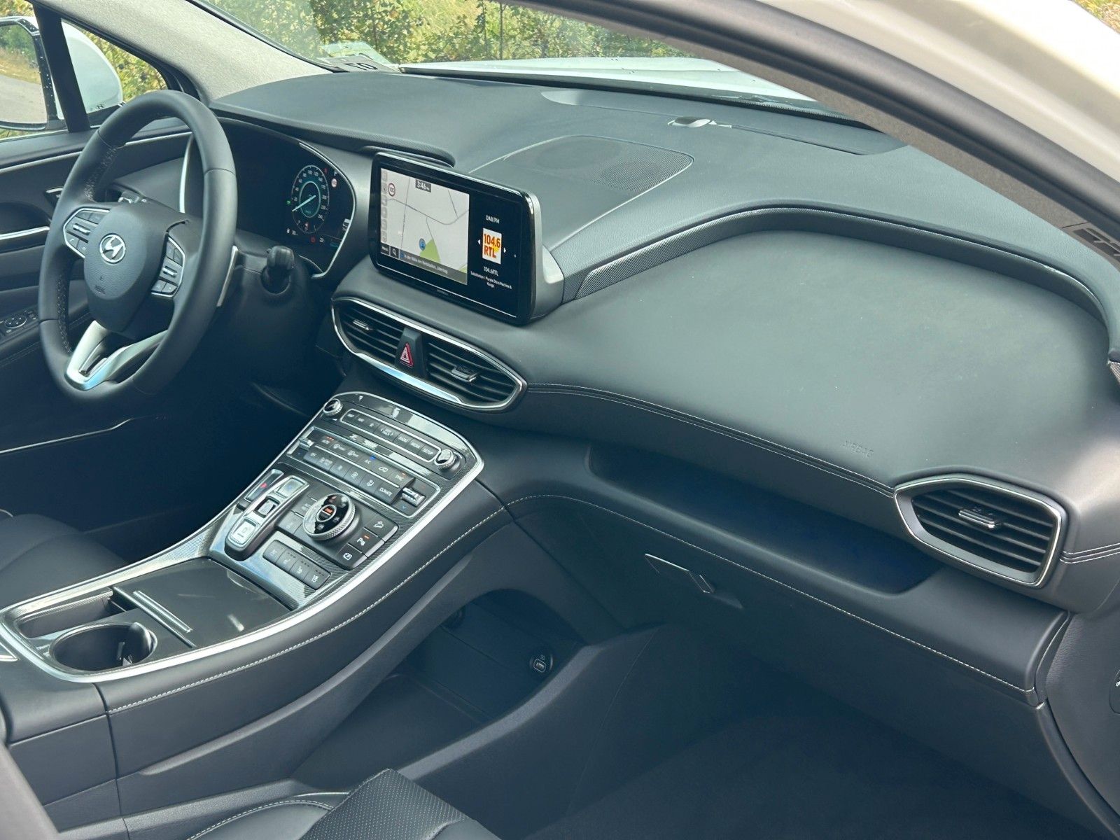 Fahrzeugabbildung Hyundai SANTA FE 1.6 T-GDI HEV Prime *Pano*Totwinkl*360°