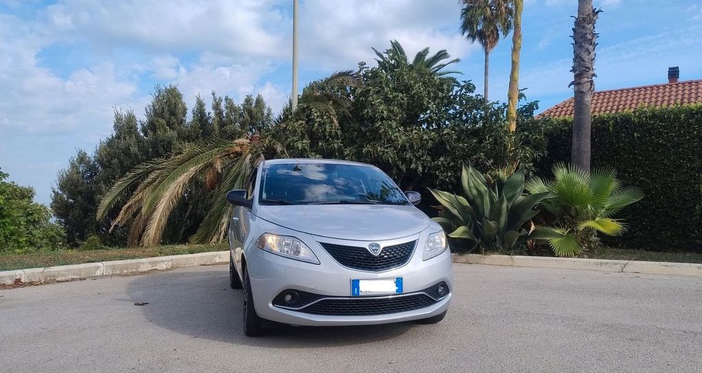Image of Lancia Ypsilon