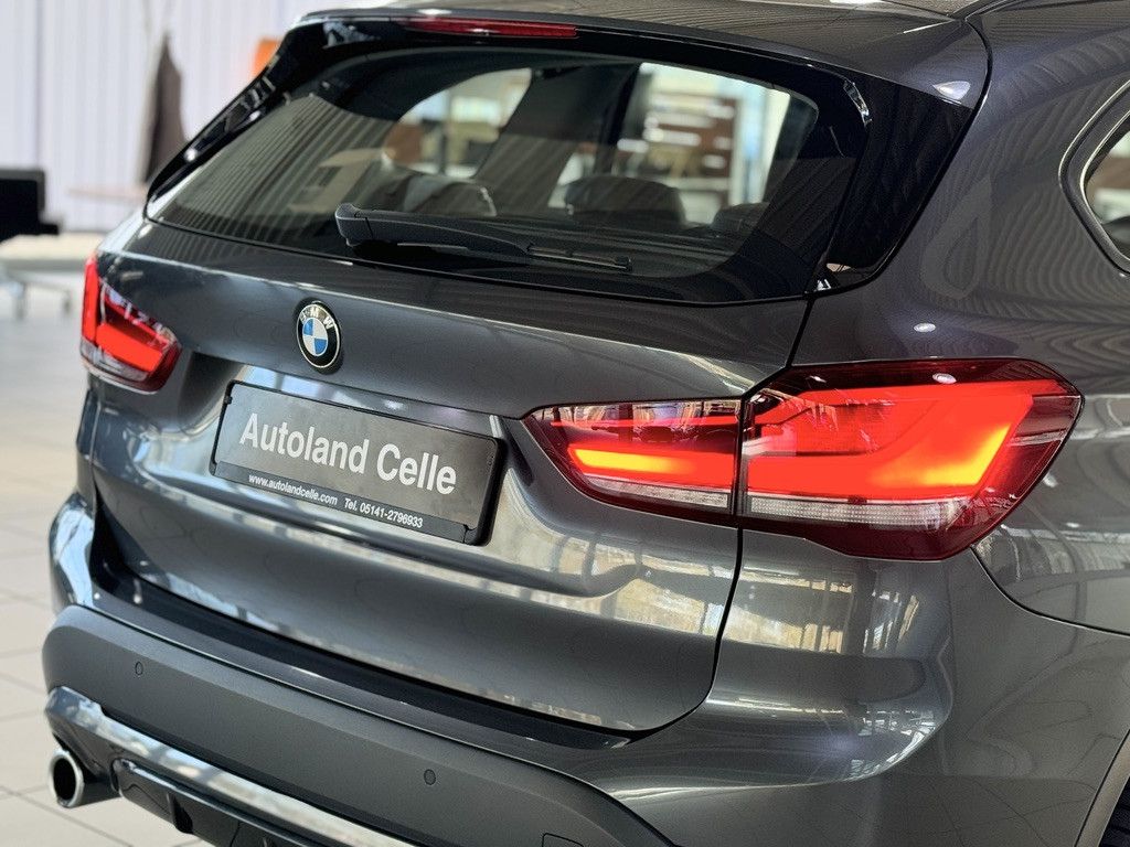 Fahrzeugabbildung BMW X1 xD25e Sport Line Parkassist DAB Navi Komfort