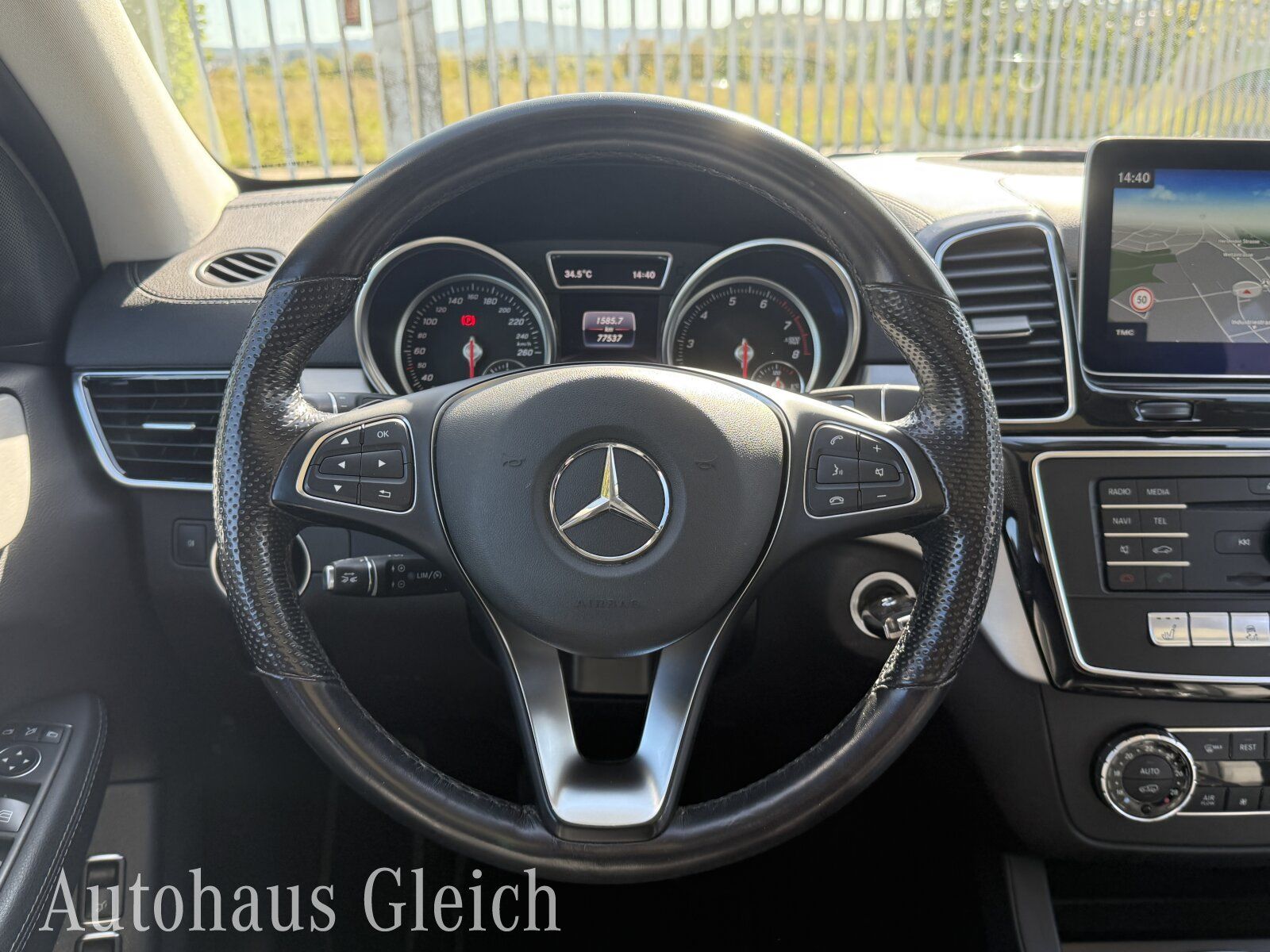 Fahrzeugabbildung Mercedes-Benz GLE 400 AMG Line 4Matic (EURO 6d-TEMP) COMAND AP