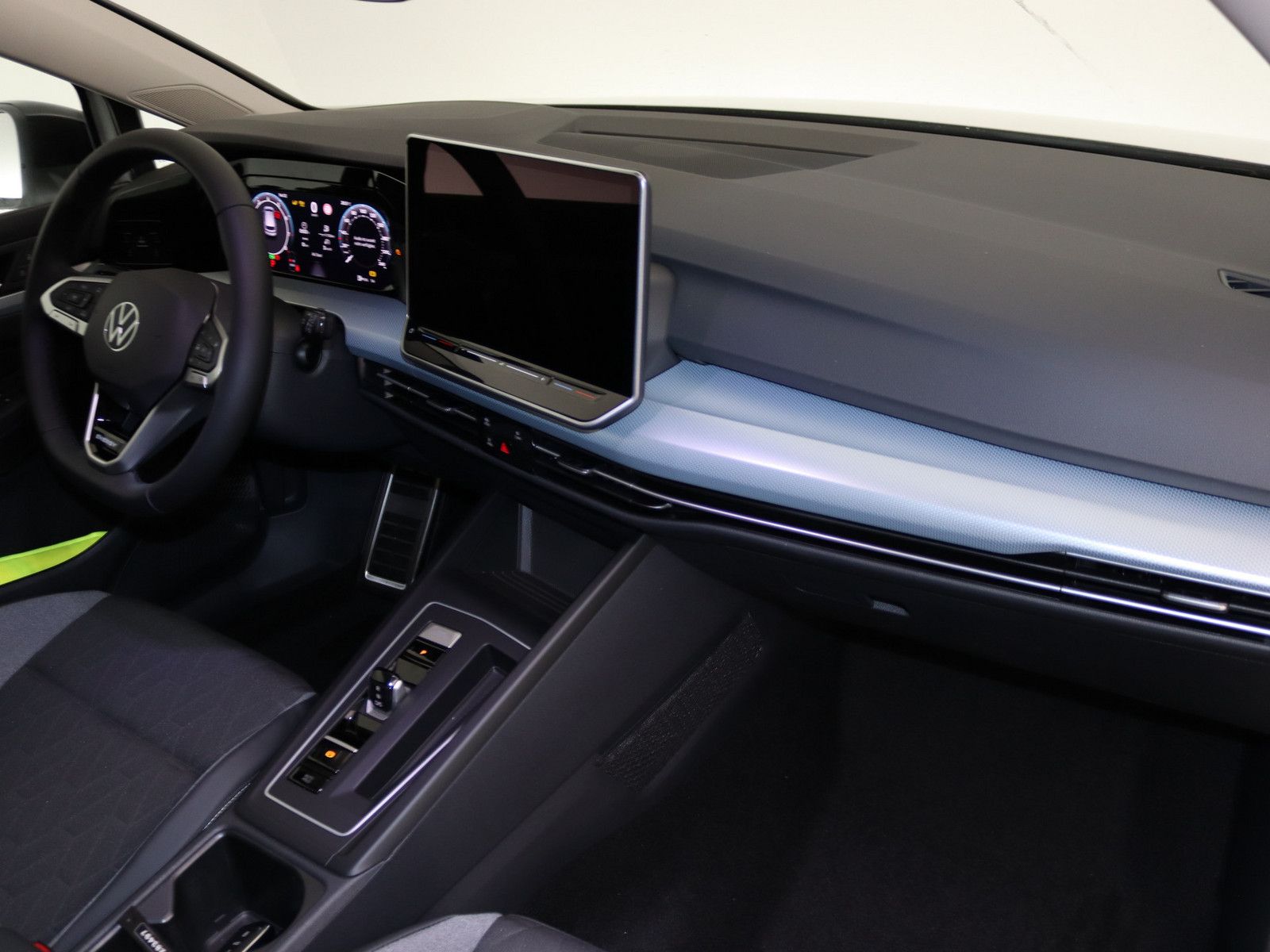 Volkswagen Golf VIII 1.5 eTSI Energy LED ACC NAVI KAMERA foto 8