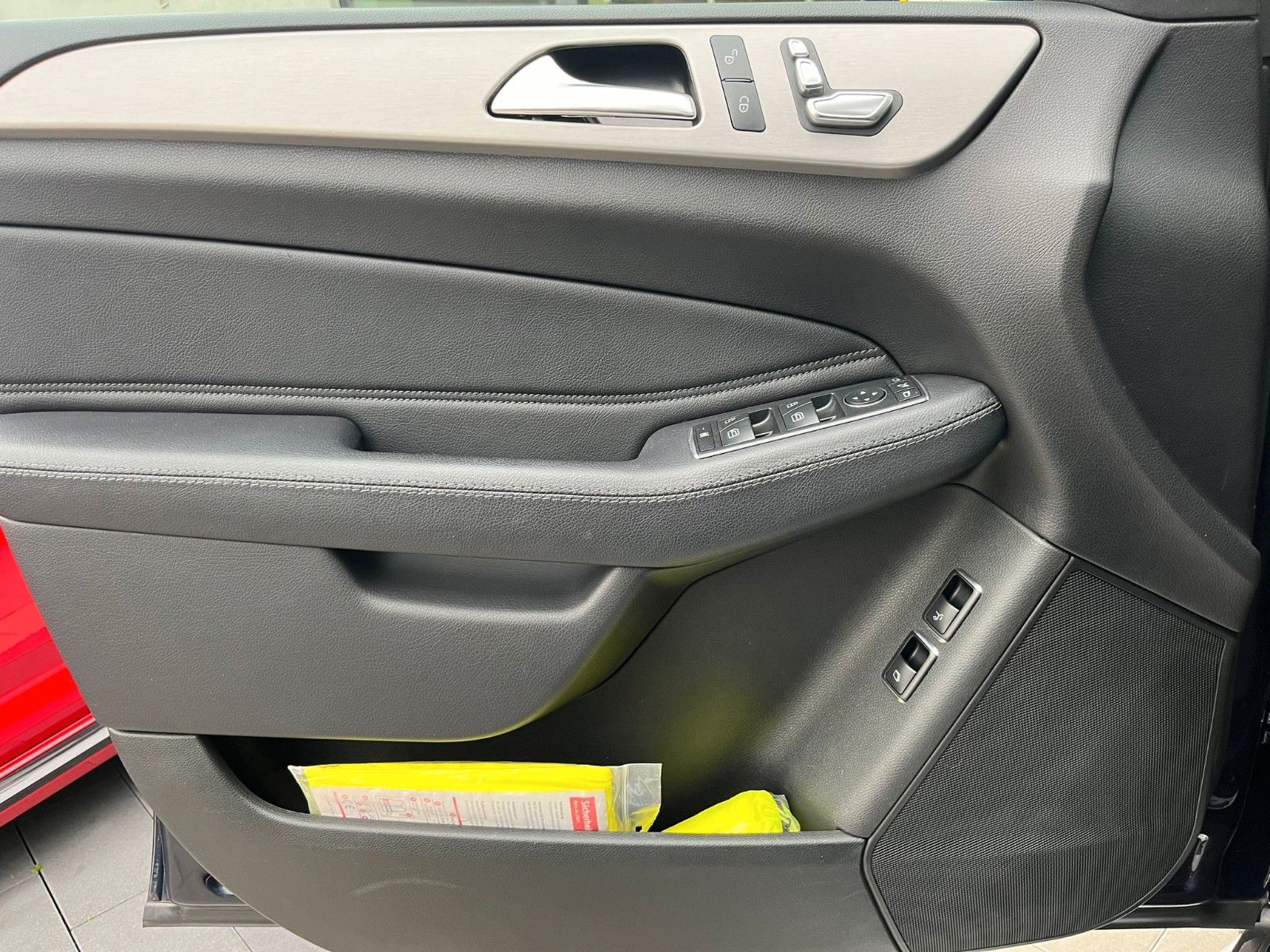 Fahrzeugabbildung Mercedes-Benz GLS 350d 4Matic AMG Line*1.Hand*Pano*360°*