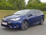 Toyota Avensis 1.8 AHK LED Navi Kamera Leder Pano Allwe - Toyota Avensis: Automatik