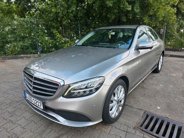 MERCEDES-BENZ Mercedes C180  Luxury/9G Tronic/Kamera/Nav...