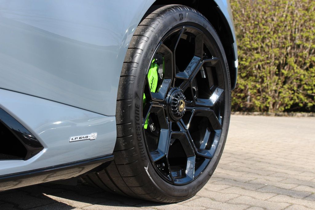 LAMBORGHINI Huracán Tecnica / CARBON INT/ FUNCTIONAL/ DAMISO LAMBORGHINI Huracán Tecnica / CARBON INT/ FUNCTIONAL/ DAMISO