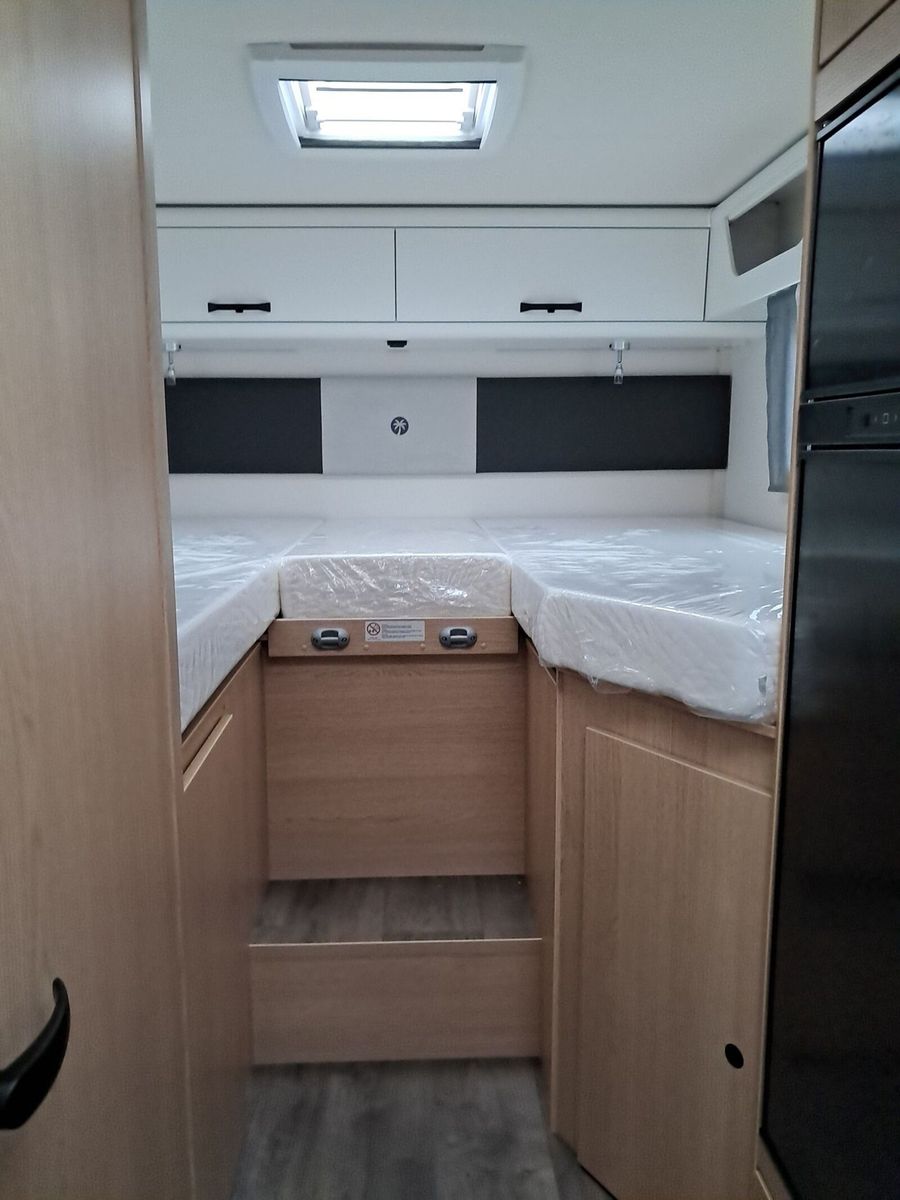 Fahrzeugabbildung Sunlight Adventure T 67 Automatik, Dörr Edition, TV