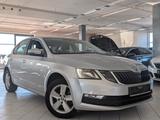 Skoda Octavia Ambition NAVI. SHZ. DSG. CLIMATRONIC - Skoda Octavia: Limousine