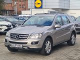 Mercedes-Benz ML 350 4-MATIC Allrad Luftfederung AD Navi Leder - Mercedes-Benz ML-Klasse aus 2006