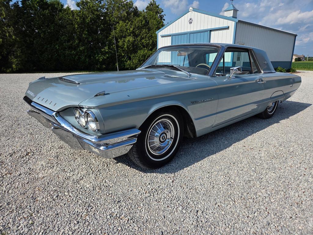 Ford Thunderbird Coupe V8 390  cui 3 spd. Aut.