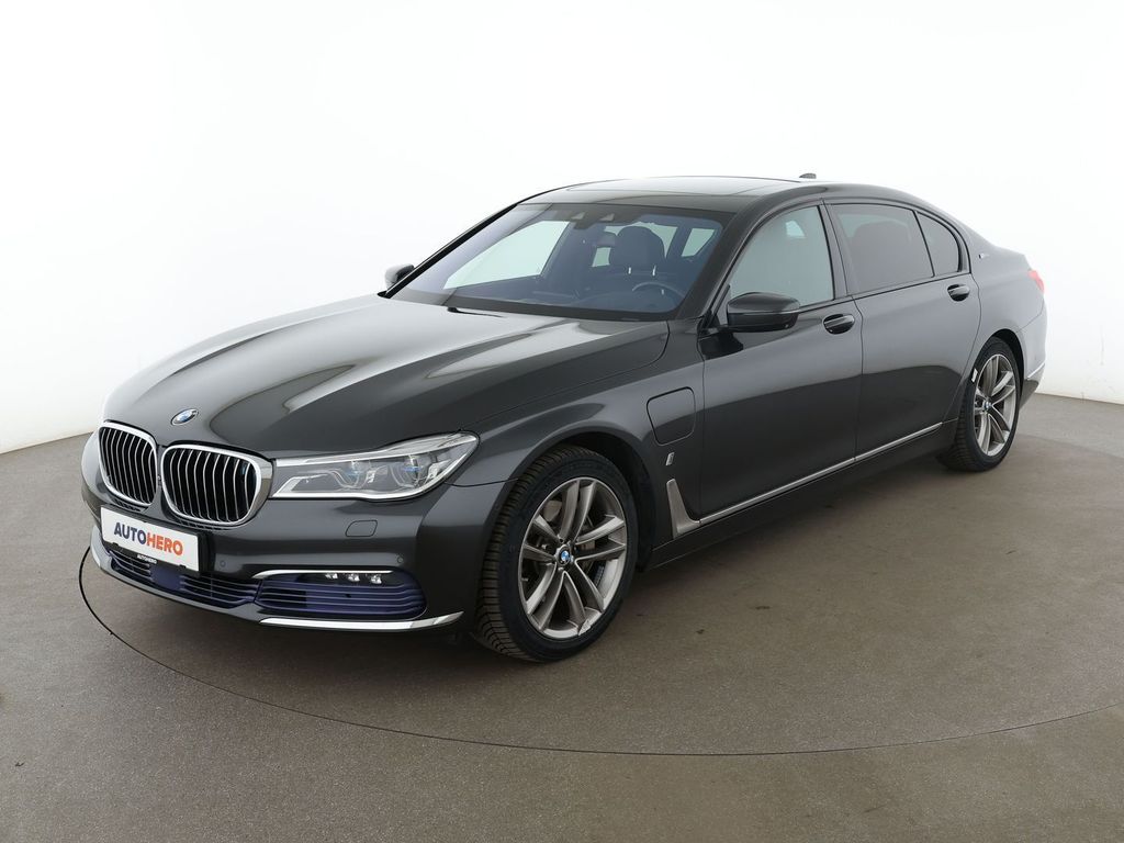 Image of BMW 740