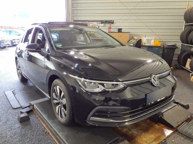 Golf VIII 2.0 TDI DSG MOVE LED+AHK+PANO+HUD+NAVI