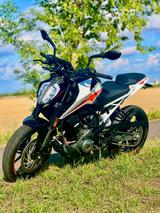 KTM Duke 390 NEUWERTIG-nur 2Tkm  TÜV/Service Neu