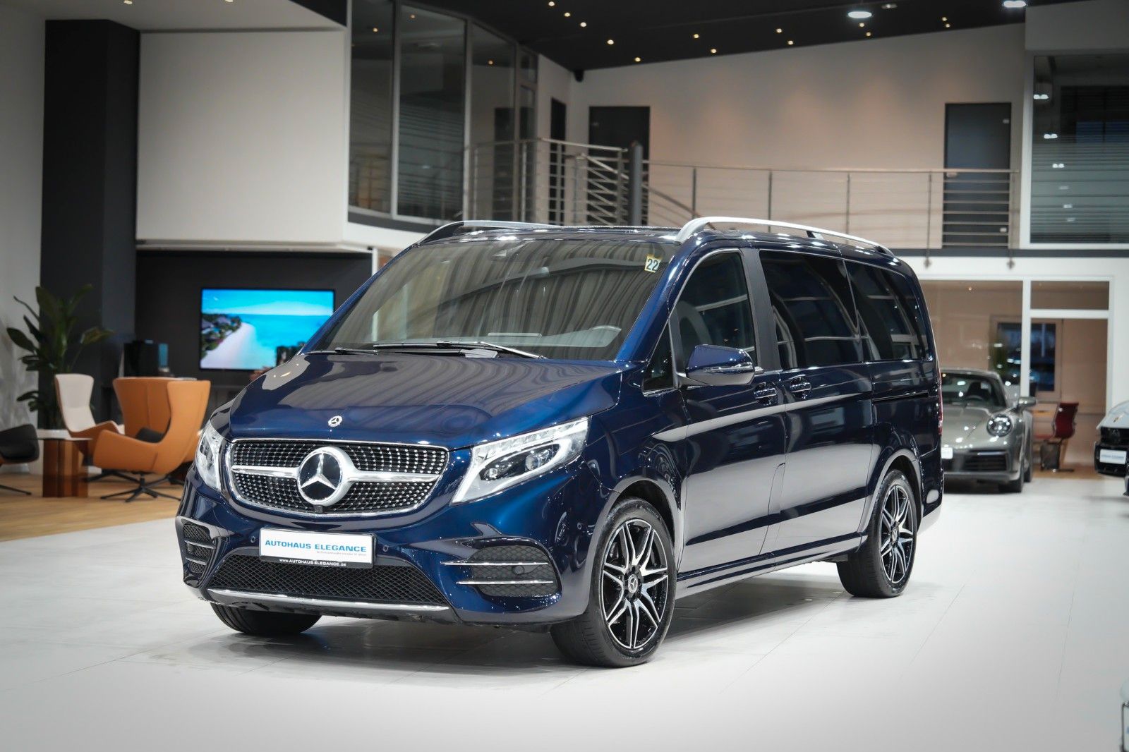 MERCEDES-BENZ V 300 d EDIT. 4MATIC lang*AMG-LINE*LEDER*1.HAND