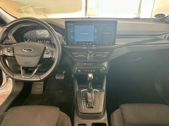 Fahrzeugabbildung Ford Focus Turnier ST-Line