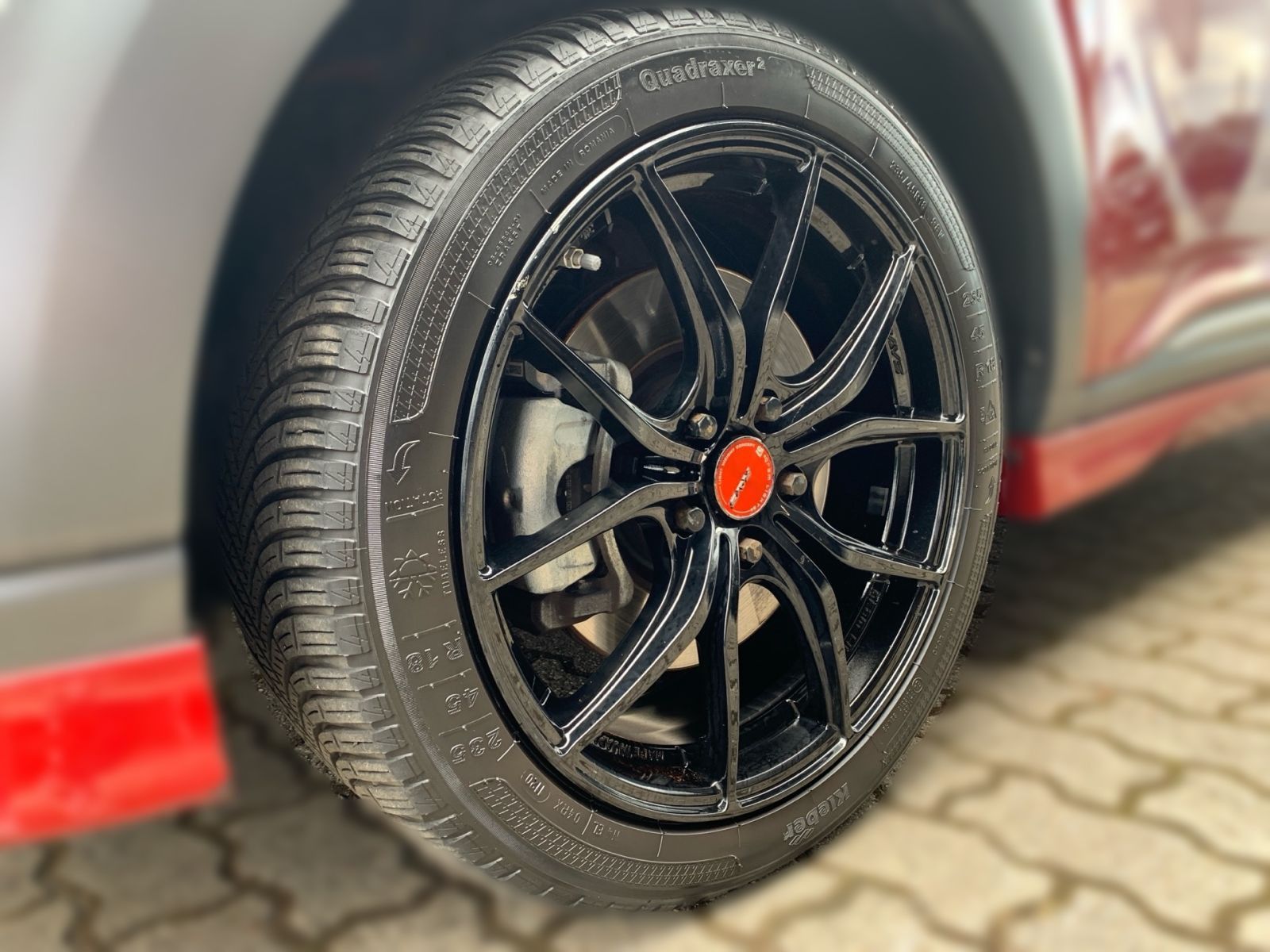 Fahrzeugabbildung Hyundai KONA 1.6 T-GDI Unique Plus Leder LED